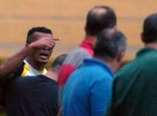 Alagoano Zé Carlos e Giovani Augusto se "estranham" em treino