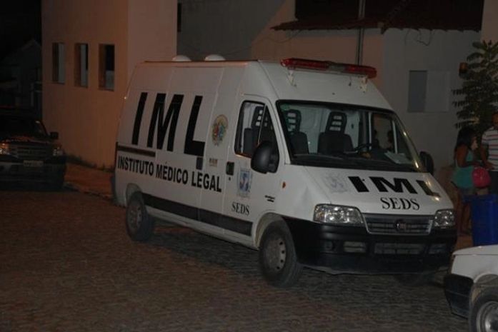 Mulher é assassinada na frente da filha e do marido em M.Deodoro