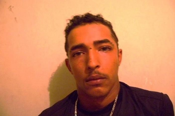 Policiais da 4ª Cia prende traficante em Viçosa