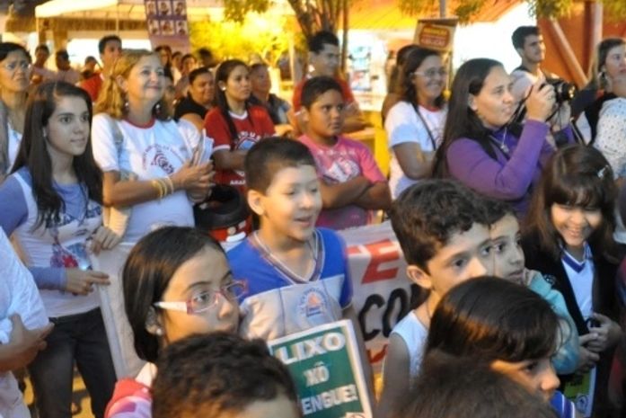 Em Arapiraca, crianças participam de mobilização contra a dengue