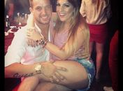 De shortinho, Anamara ganha colo do ex-BBB Diogo