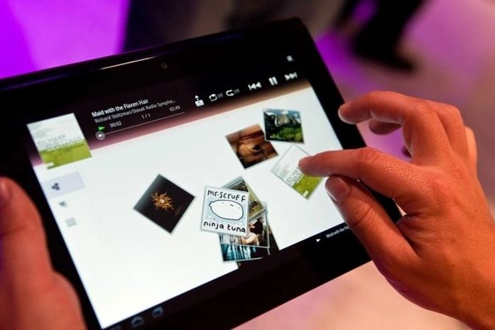 Tablet S, da Sony, chega ao Brasil ainda este mês por R$ 1.650