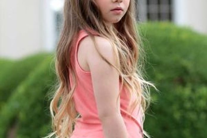 Duda Bündchen, sobrinha de Gisele, fotografa em Porto Alegre