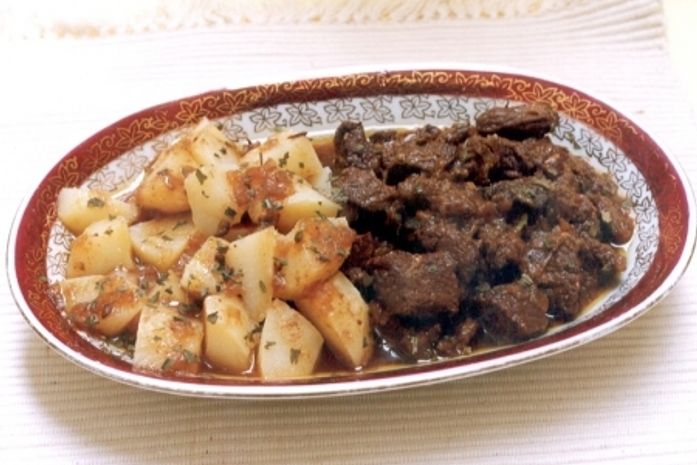 Prepara uma deliciosa carne de panela