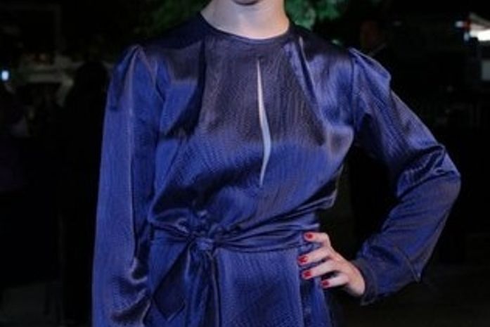 Adriana Birolli vai ao Fashion rio com anel avaliado em R$ 80 mil