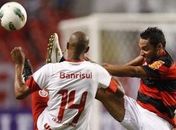 Desfalcado, Inter reage e arranca empate do Flamengo no Rio