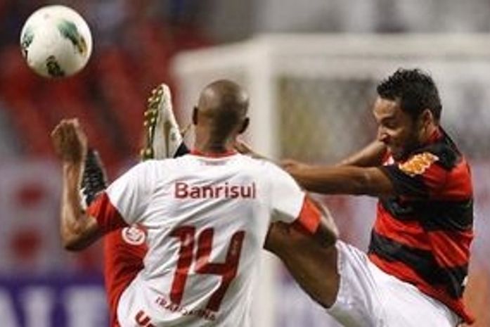 Desfalcado, Inter reage e arranca empate do Flamengo no Rio