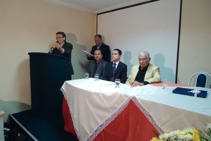 Intelectuais de Arapiraca prestigiam lançamento literário