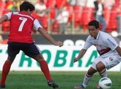 Luís Fabiano marca, São Paulo supera Bahia e vence a primeira