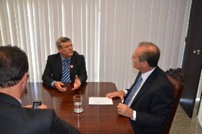 Renan quer sensibilizar governo para aprovar subvenção de cana