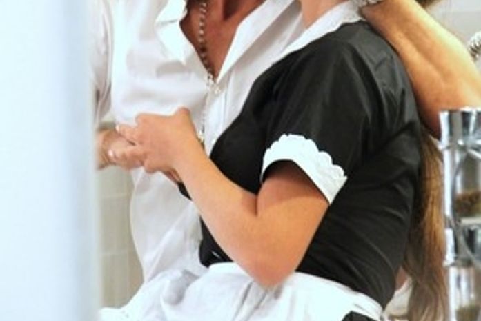 'Beijo em Laisa foi para valer', diz Latino em show para rádio carioca