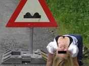 Adoro fotos em placas de trânsito!