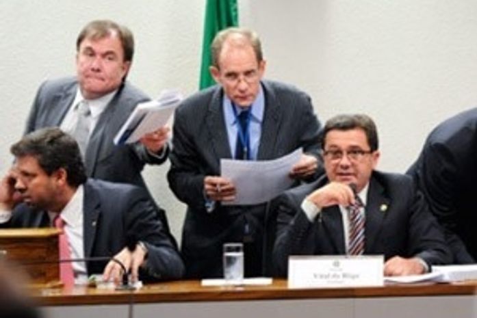 Sessão da CPI que aprovou a quebra de sigilo das
contas nacionais da Delta