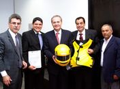 Renan e o senador Romero Jucá com presidente do Sindicato dos Mototaxistas e Motoboys de Alagoas, Ed Sampaio, e José Barreto de Melo, presidente do Sindimoto-RN