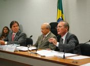 Na reunião da CCJ, Renan defendeu a importância do projeto para a educação pública do País
