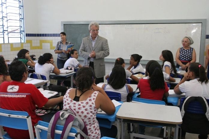 Governo faz a entrega de mais duas escolas reformadas
