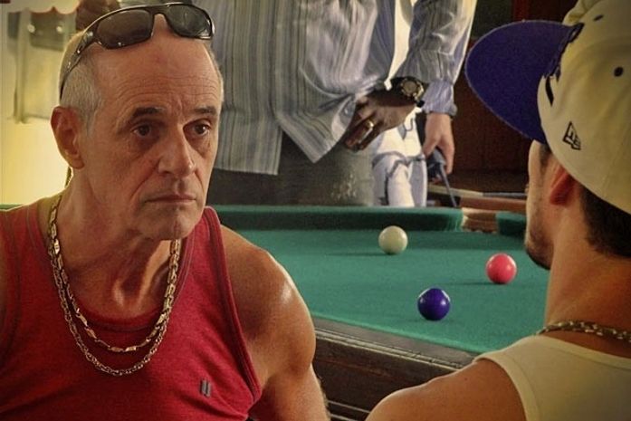 Leleco contrata Darkson para testar a fidelidade de Tessália