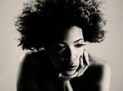Ser mãe de três adolescentes é mais difícil que cantar, diz Macy Gray