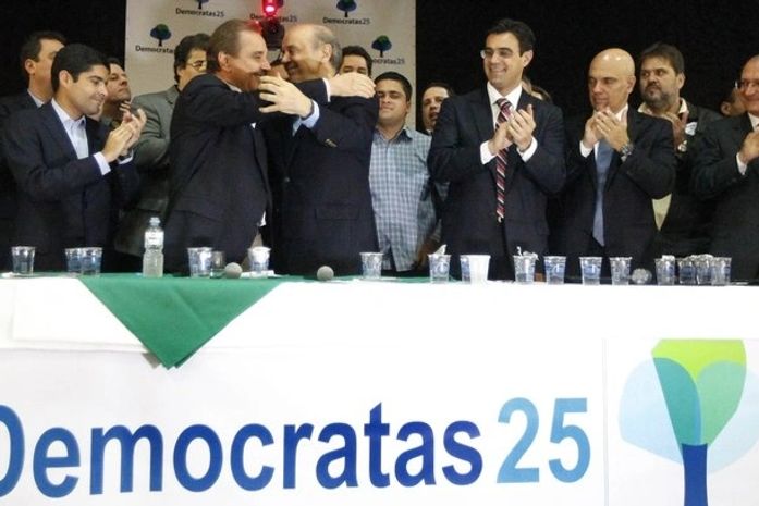 PSDB e DEM negociam aliança na corrida à prefeitura de 15 capitais
