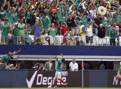 Sem inspiração, Brasil é superado pelo México e perde série invicta