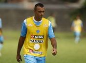 Remo fecha com Adriano Magrão