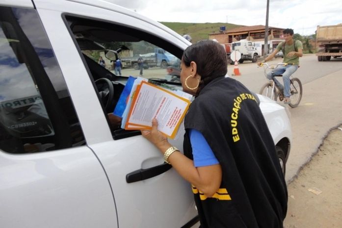 DER realiza ações educativas para prevenção de acidentes