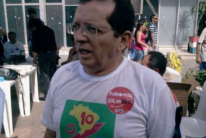 Presidente da Adufal, Antônio Passos