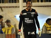 Denunciado por agressão, goleiro Fernando Henrique pode ser preso
