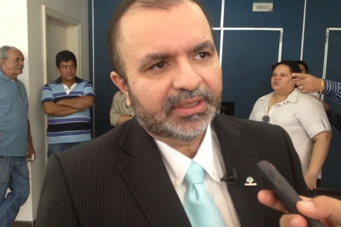 “Não sou candidato do Palácio. O governador vota no Rui”, diz Jefferson Morais