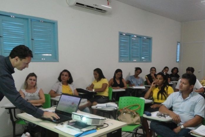 Maragogi recebe apresentação do Programa Nacional de Emprego