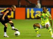 Sport conta com falha de Bruno, derrota Palmeiras e vence a 1ª