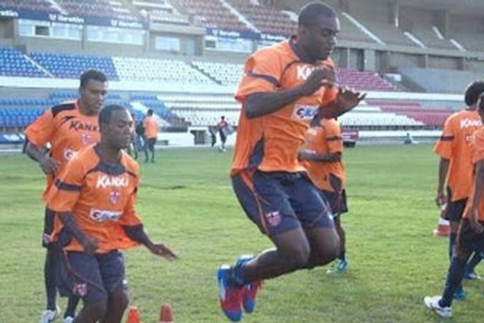 CRB realizou treino tático no Rei Pelé