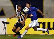 Em 8min, Cruzeiro encerra 100% do Botafogo e vence a 1ª com Roth