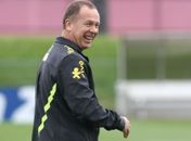 Mano divulga pré-lista de 35 nomes e confirma Ronaldinho fora de Londres