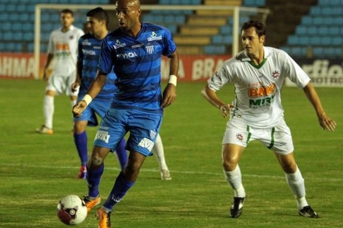 Avaí derrota Ipatinga de virada e vence 1ª fora de casa