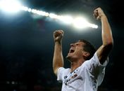 Artilheiro decide, Alemanha vence Portugal e lidera com Dinamarca