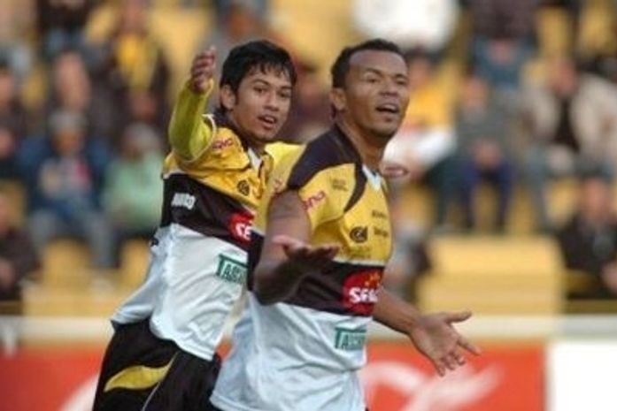 Com três de alagoano Zé Carlos , Tigre bate Goiás no Heriberto Hülse