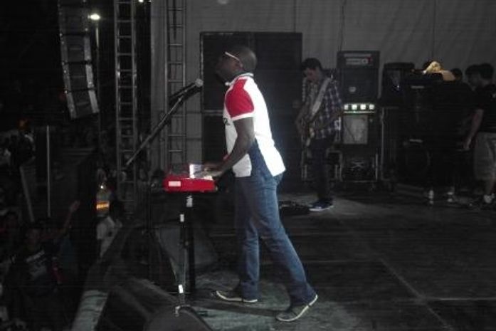 Show gospel reúne centenas de pessoas em praça Pública