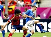 Espanha para na marcação da Itália e só empata na estreia da Euro