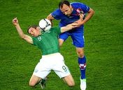 Croácia fura retranca da Irlanda, faz três e lidera Grupo C
