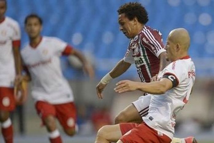 Mesmo com Fred, Nem e Deco, Flu não sai de empate sem gols contra o Inter