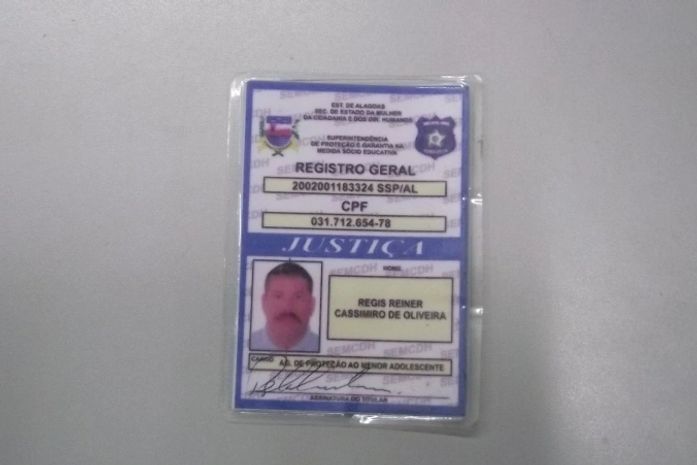 Homem é preso dentro de bar por porte ilegal