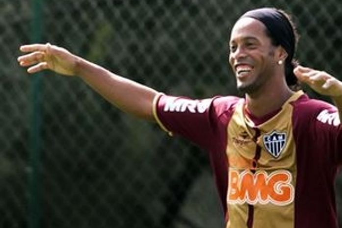 Runco desmente exame que comprovaria álcool no sangue de Ronaldinho
