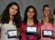Meninas arapiraquenses se destacam em concurso de redação