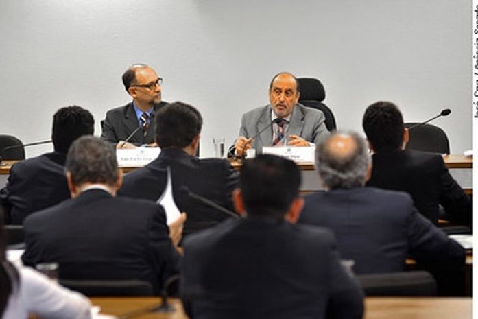 Corrupção é retirada da lista de crimes hediondos na revisão do Código Penal