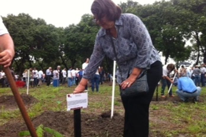Mãe da estudante Geovanna Tenório