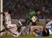 Palmeiras deslancha no fim, bate Grêmio no Olímpico e conquista vantagem