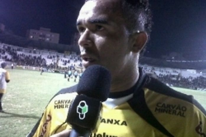 Zé Carlos não treina, mas está confirmado para enfrentar o ASA