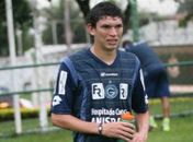 Ex-ASA pode ser titular e quer pagar "dívida" com torcida