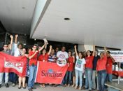 Servidores protestaram